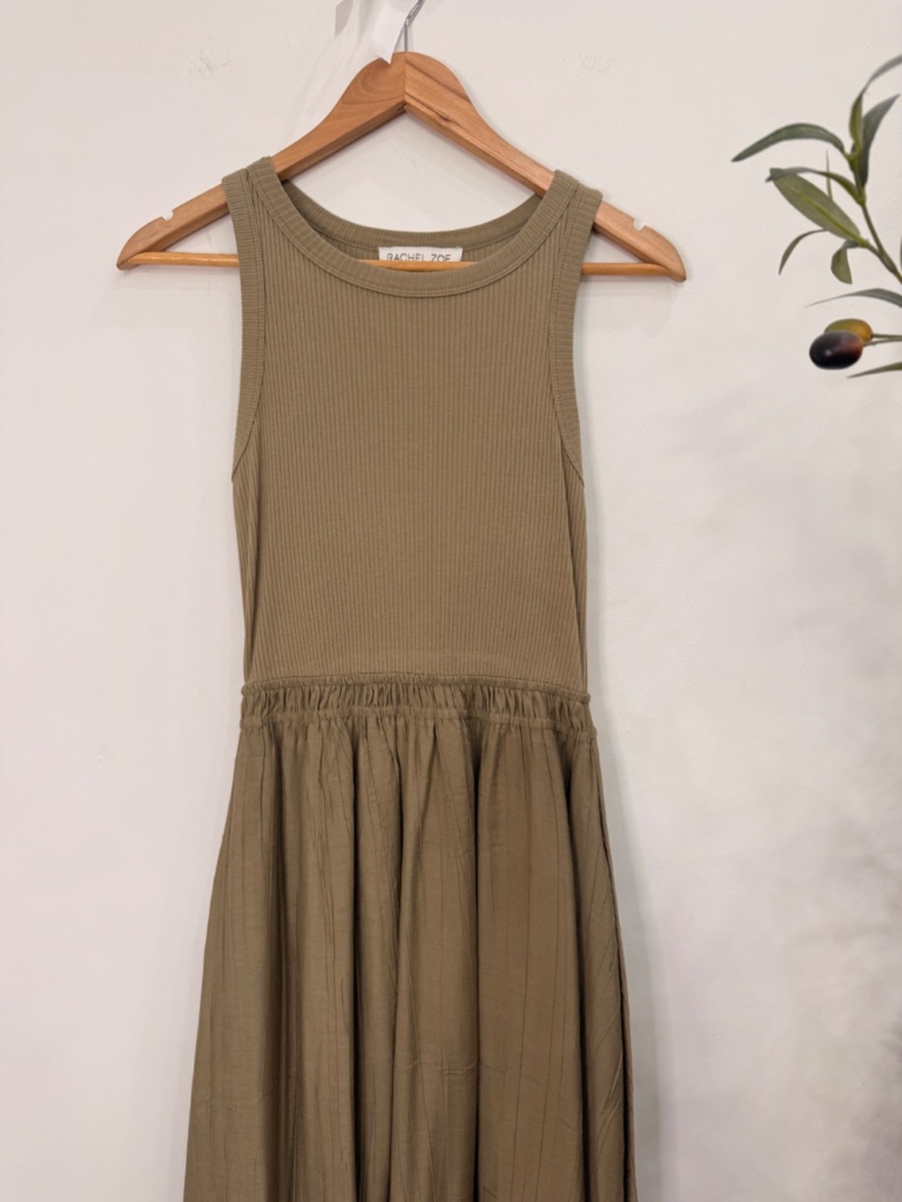 Rachel Zoe Olive Green Ribbed Tank Midi Dress with Pockets Women's Medium - Picture 2 of 5